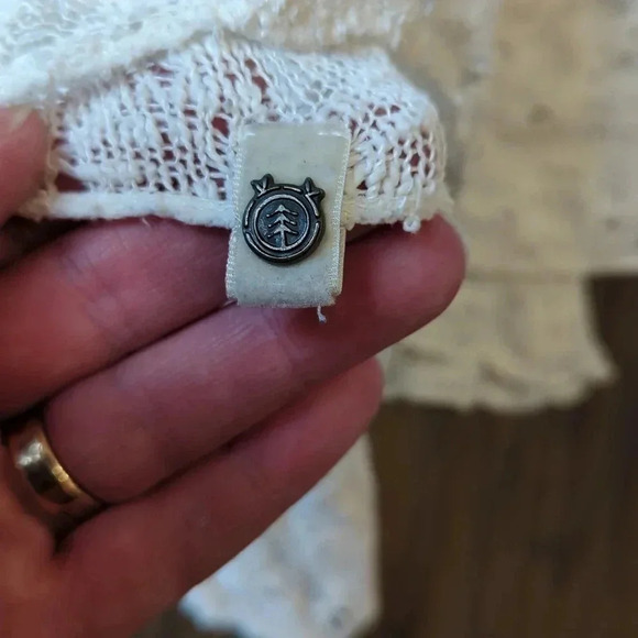 *Free With Purchase*Asymmetrical  Sweater - Picture 8 of 15